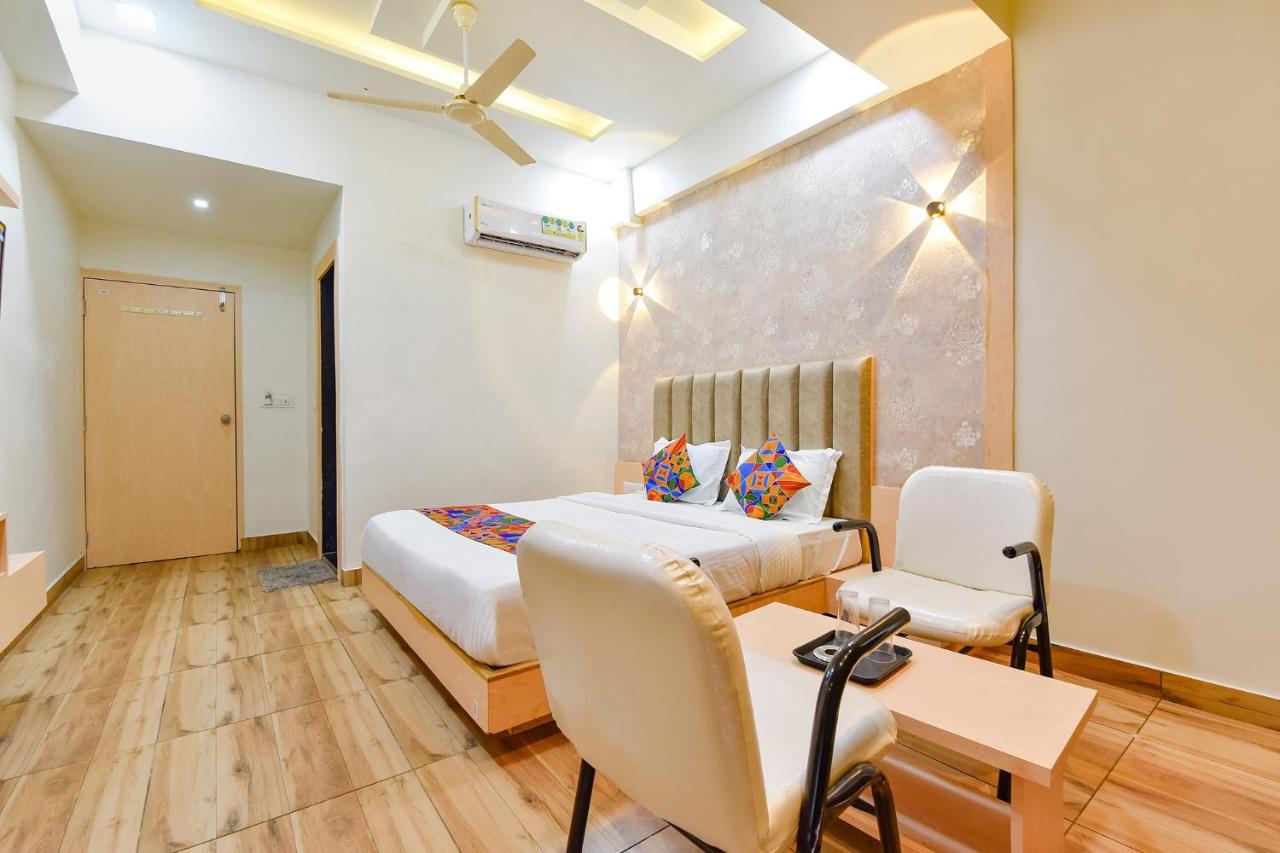 Fabhotel Symphony Grand Ahmedabad Buitenkant foto